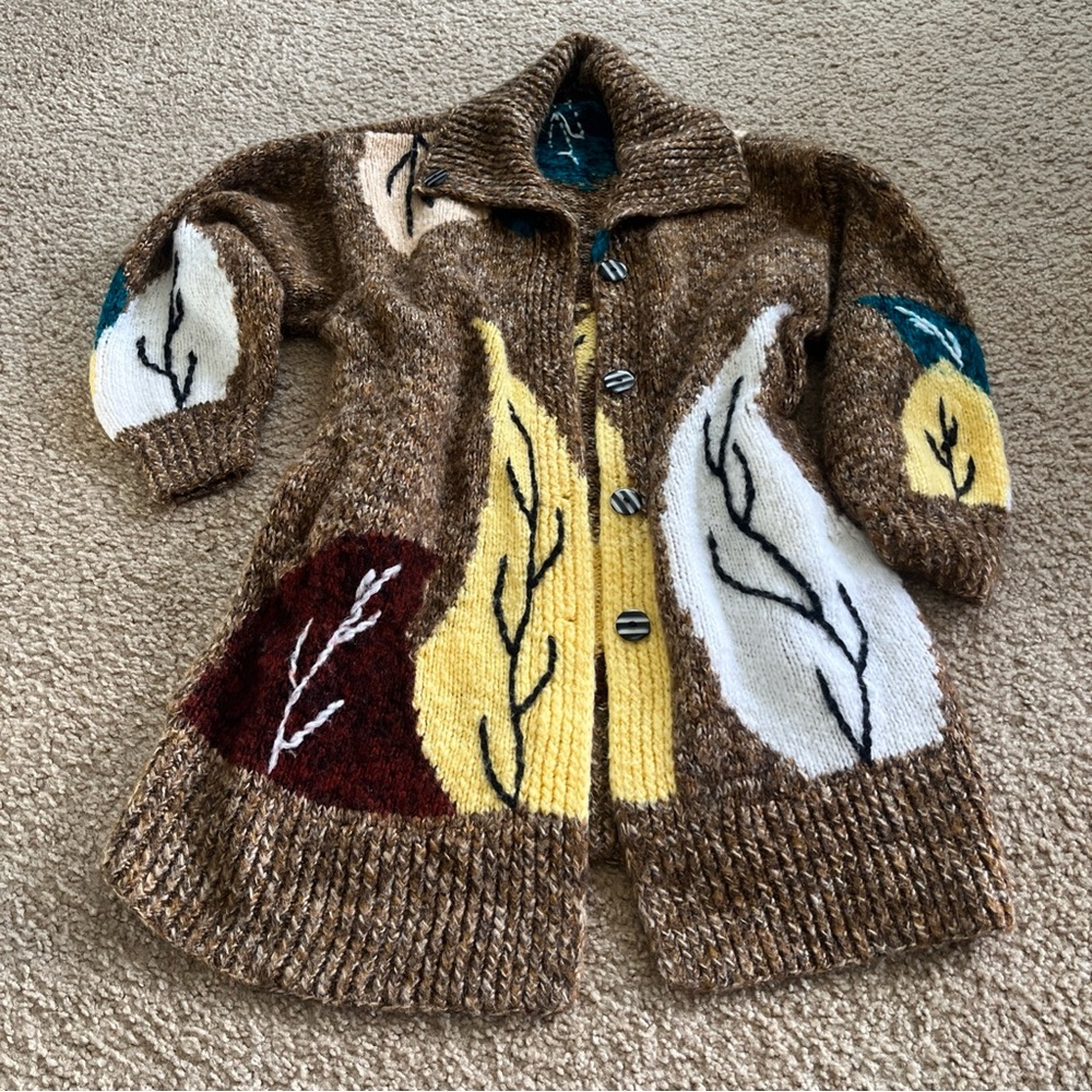 Vtg oversized hand knit cardigan